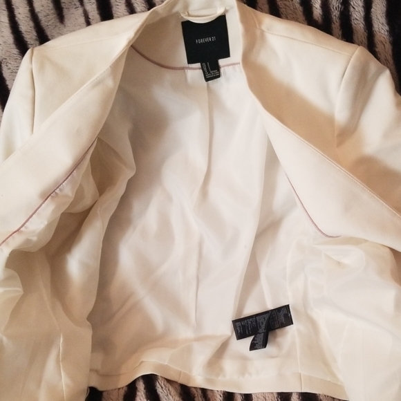 Cream dress jacket - Picture 4 of 6
